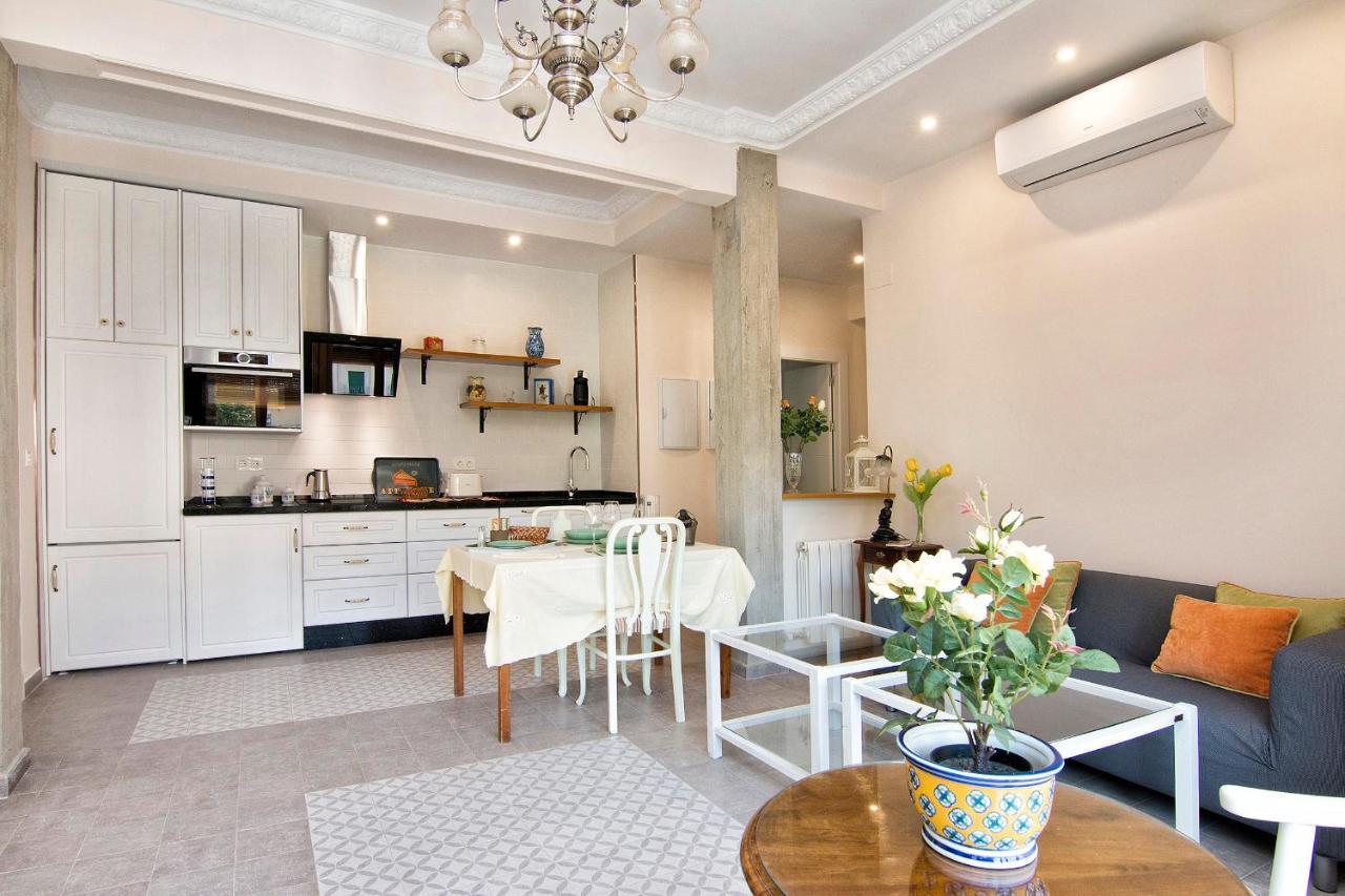 Bright & Elegant Centre 3 Bedroom Appartement