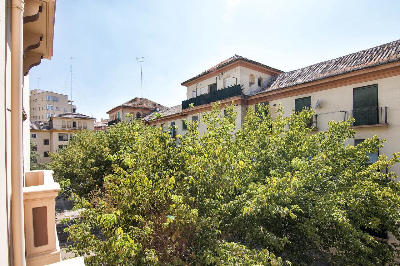 Bright & Elegant Centre 3 Bedroom Appartement